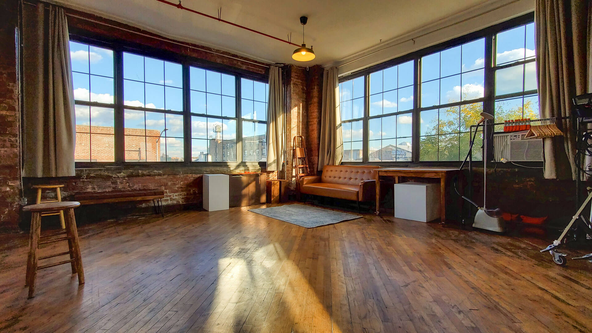 Studio B