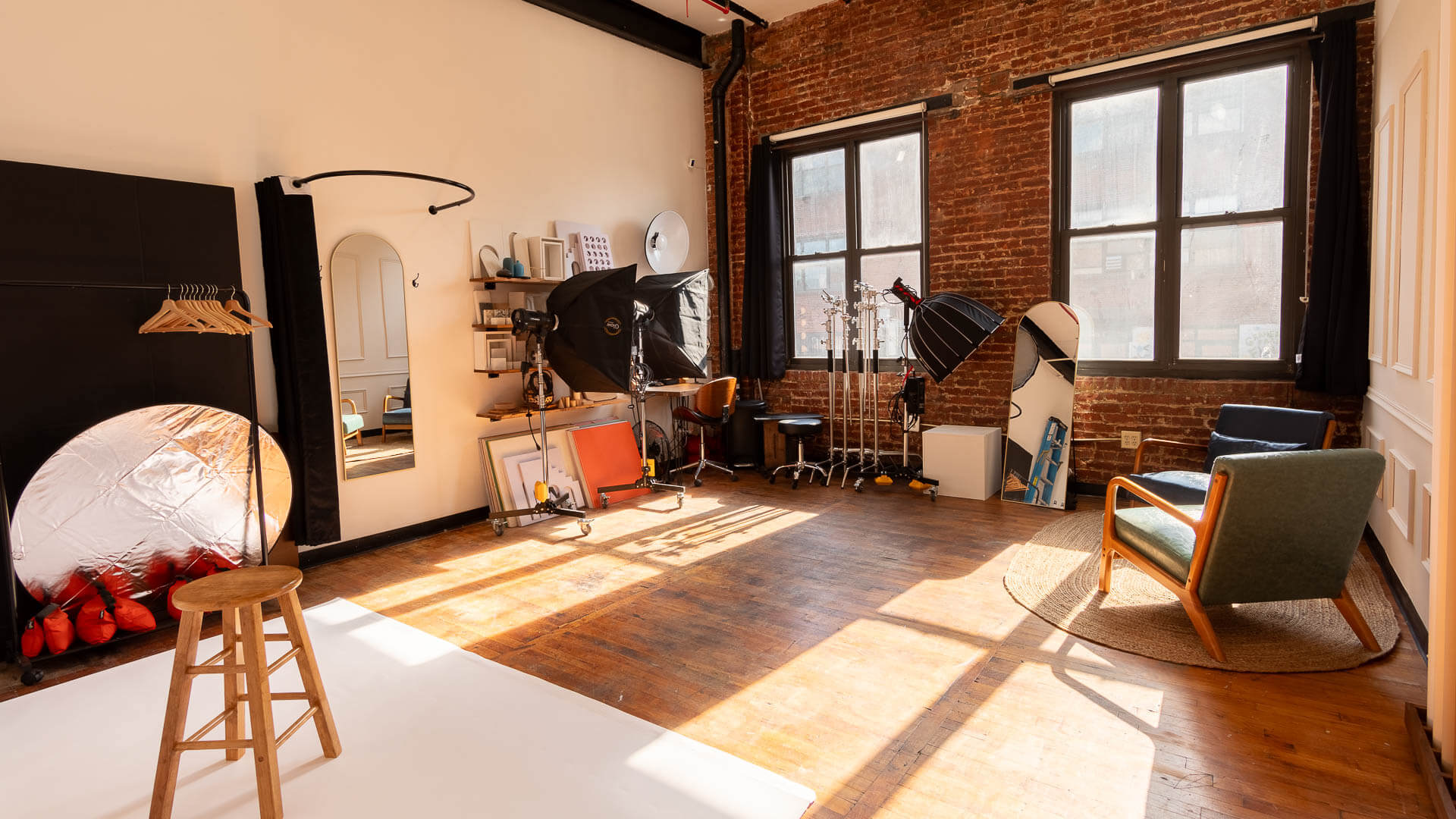Studio F