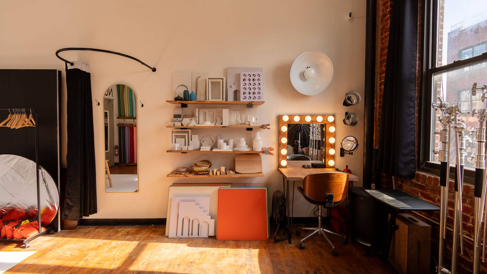 Studio F