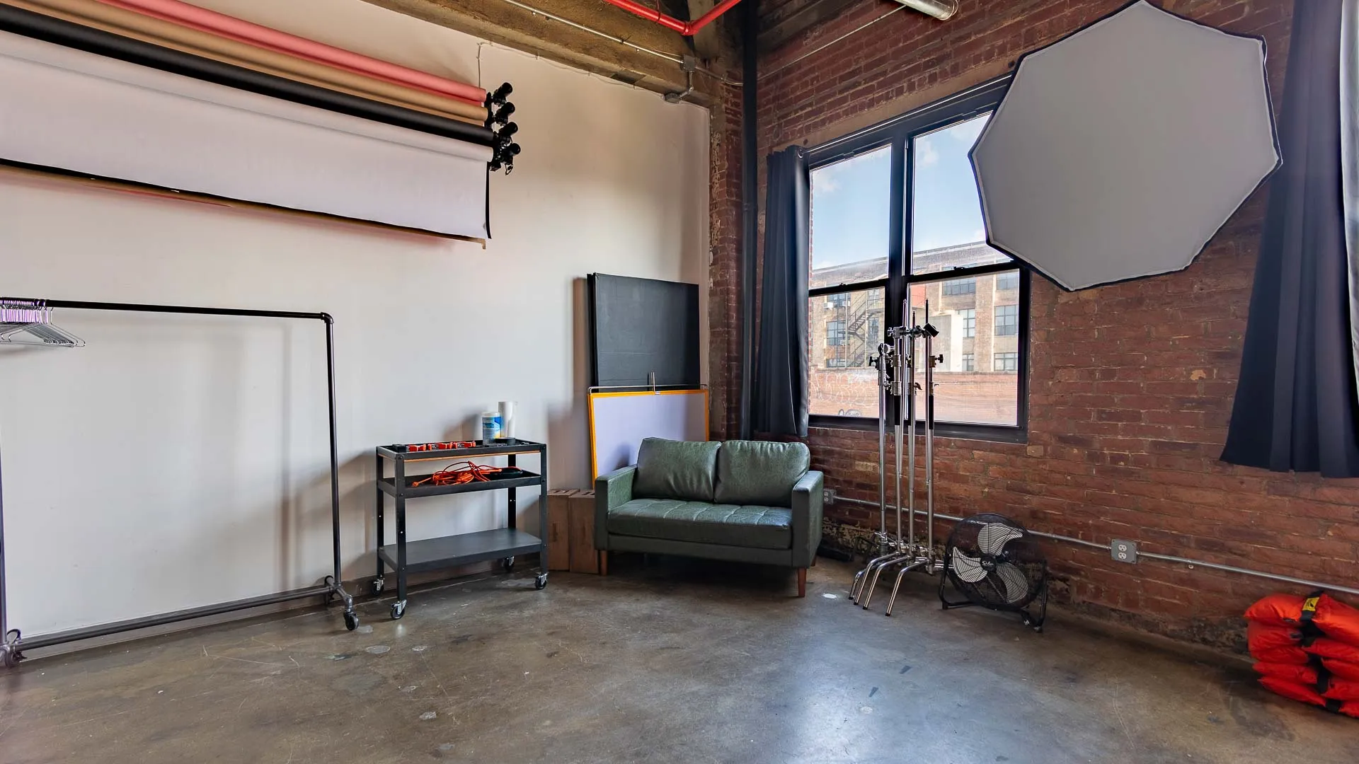 Studio H
