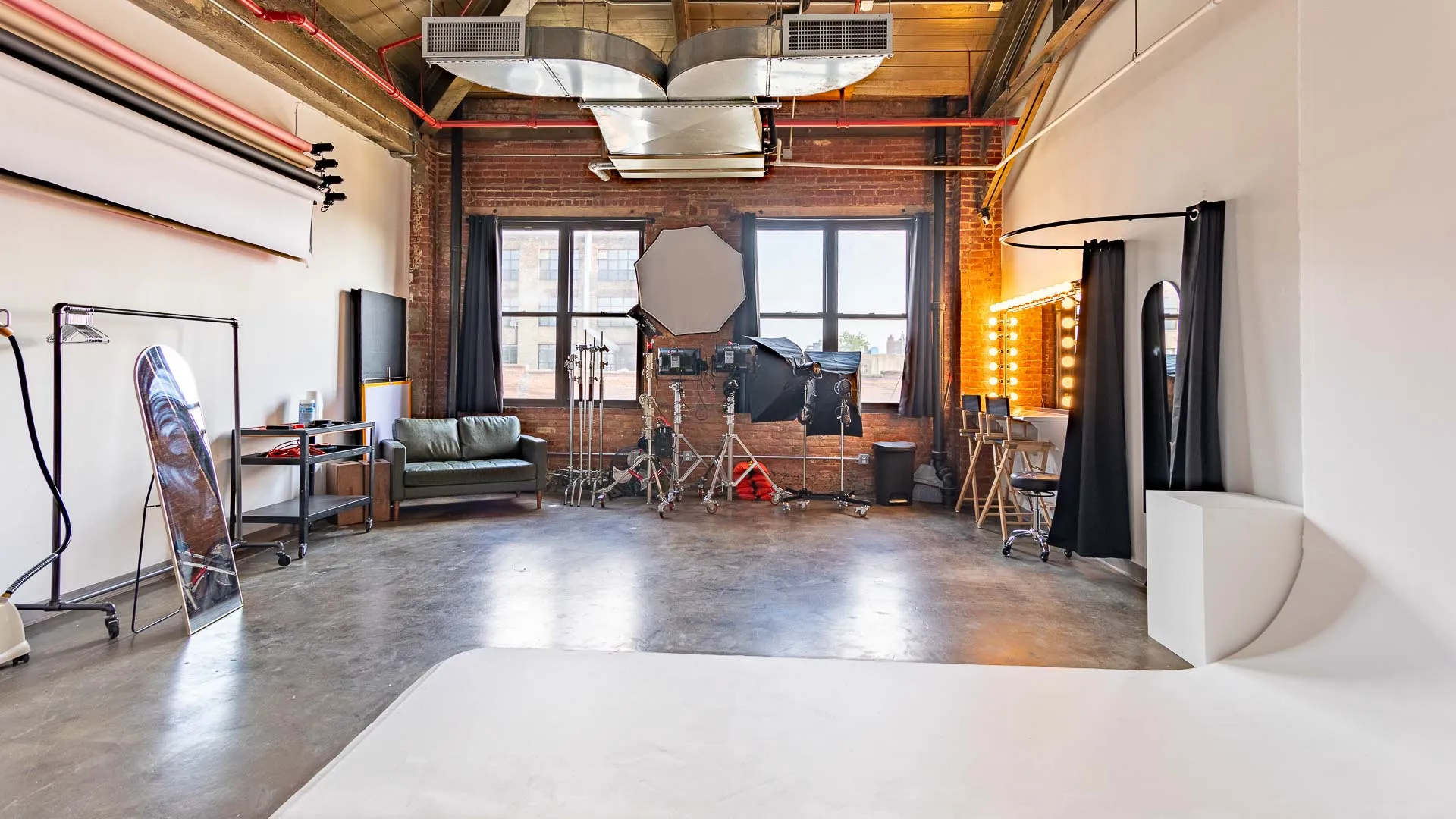 Studio H