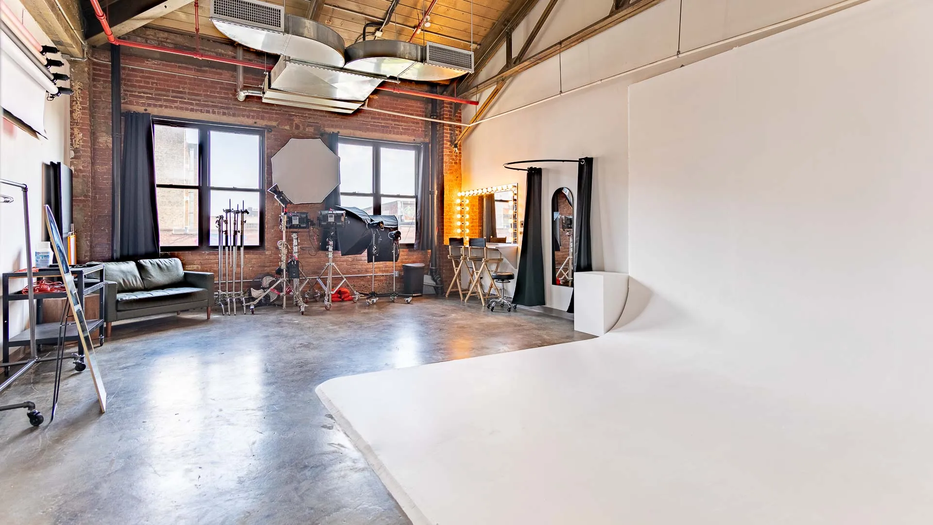 Studio H